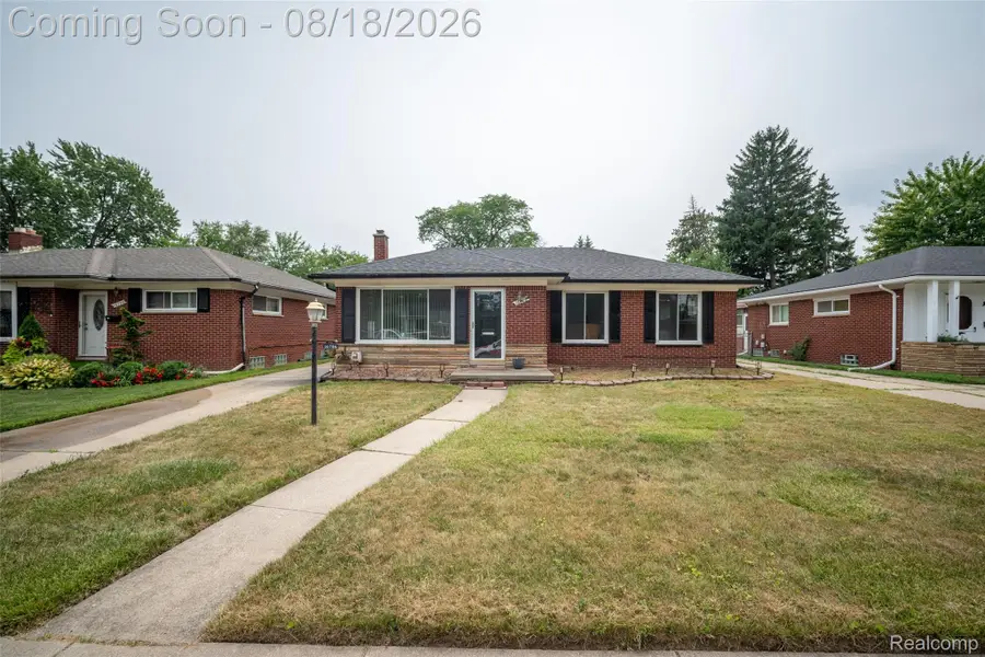 16786 Sprenger Avenue, Eastpointe, MI 48021 - #2