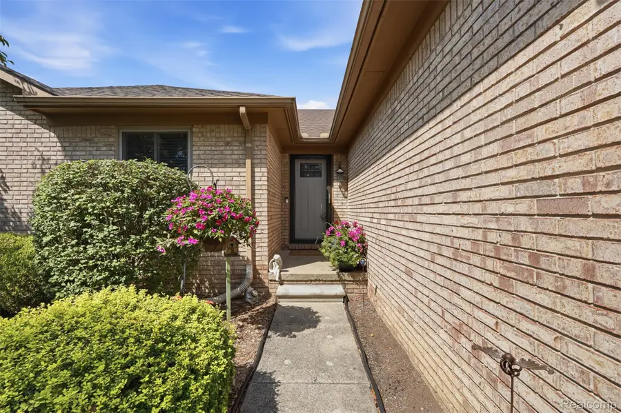 2213 Prescott Drive, Troy, MI 48083 - #3