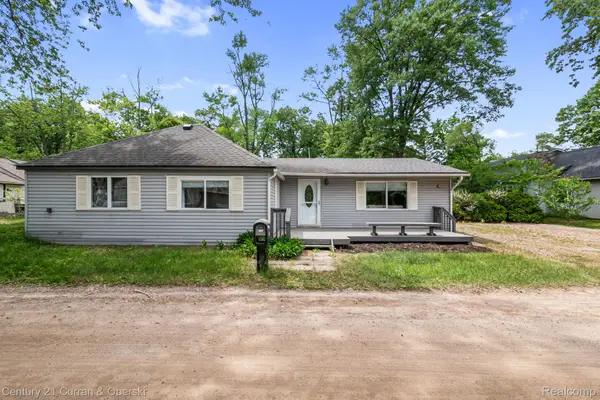 2374 Lakena Road, WestBloomfield, MI 48324