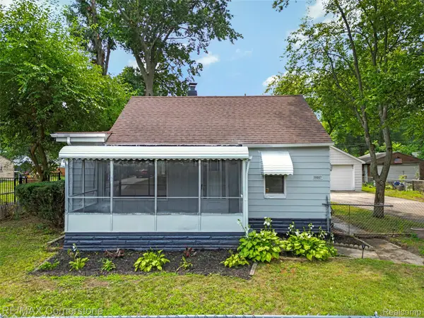36007 Schley Avenue, Westland, MI 48186