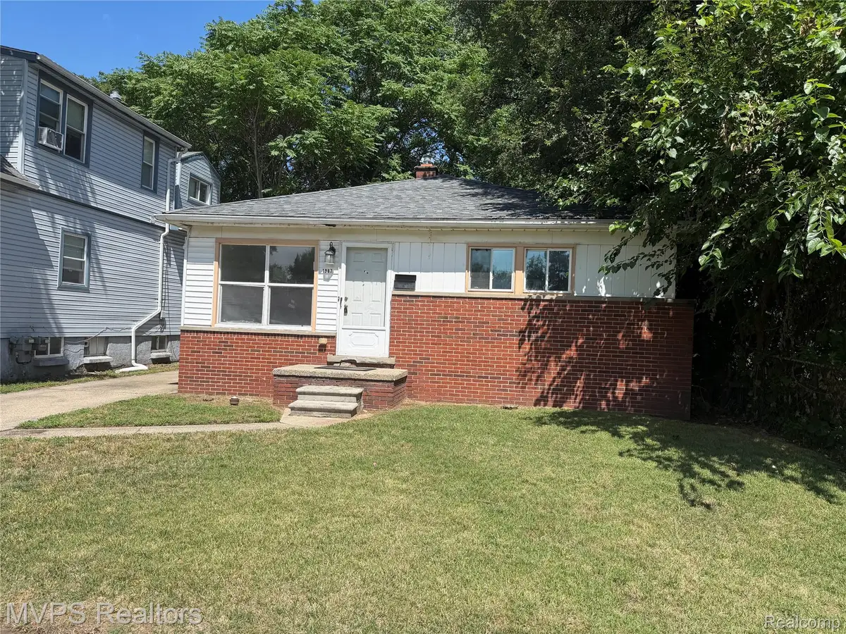 1967 Garrick Avenue, Warren, MI 48091 - #1