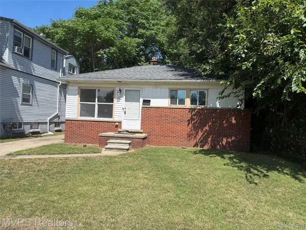 1967 Garrick Avenue, Warren, MI 48091