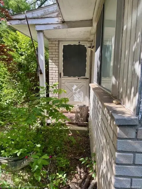 11051 Van Buren Street, VanBurenTwp, MI 48111