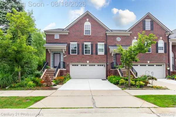 757 Sandalwood Drive, Troy, MI 48085