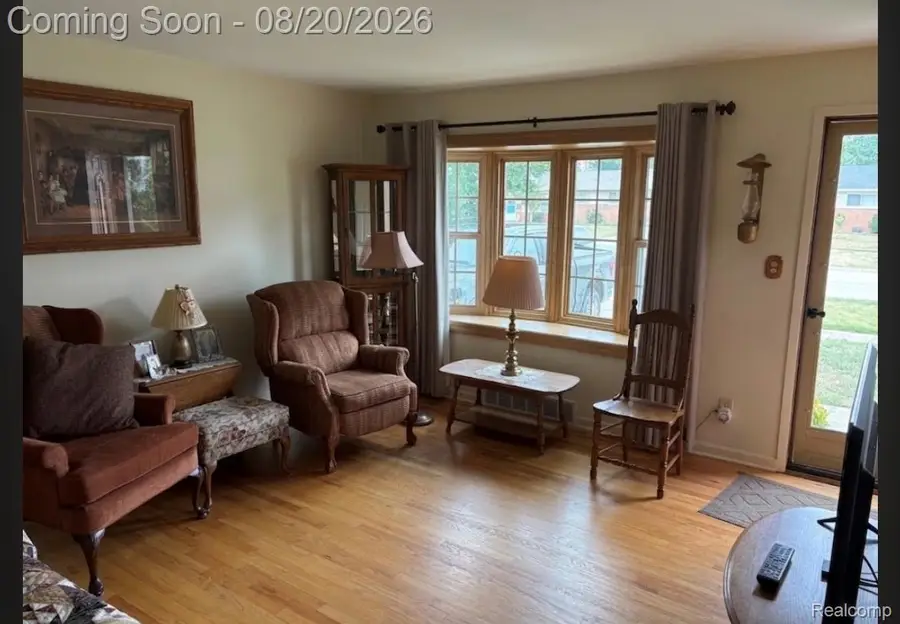 405 S Wildwood Street, Westland, MI 48186 - #3