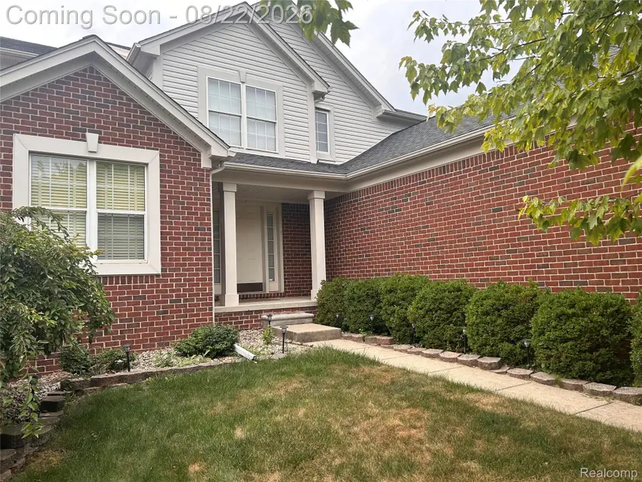 2738 Long Meadow Lane, Rochester Hills, MI 48307 - #3