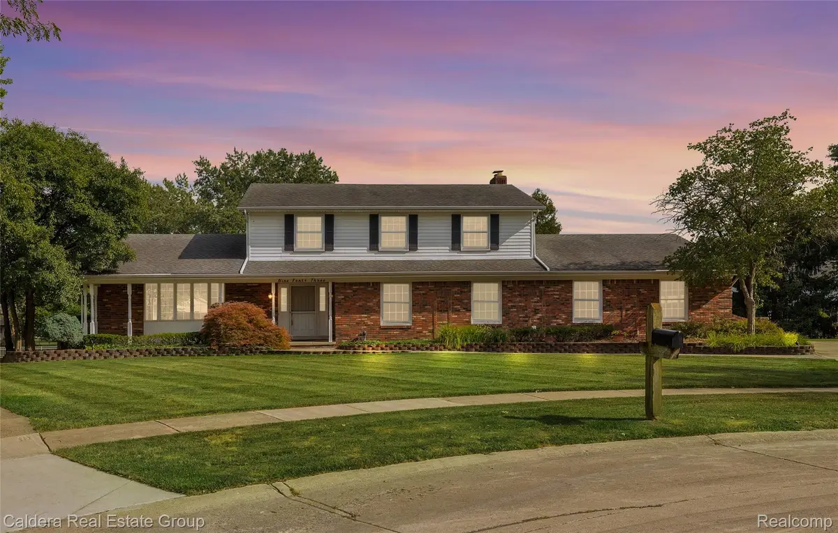 943 Huntsford Court, Troy, MI 48084 - #1
