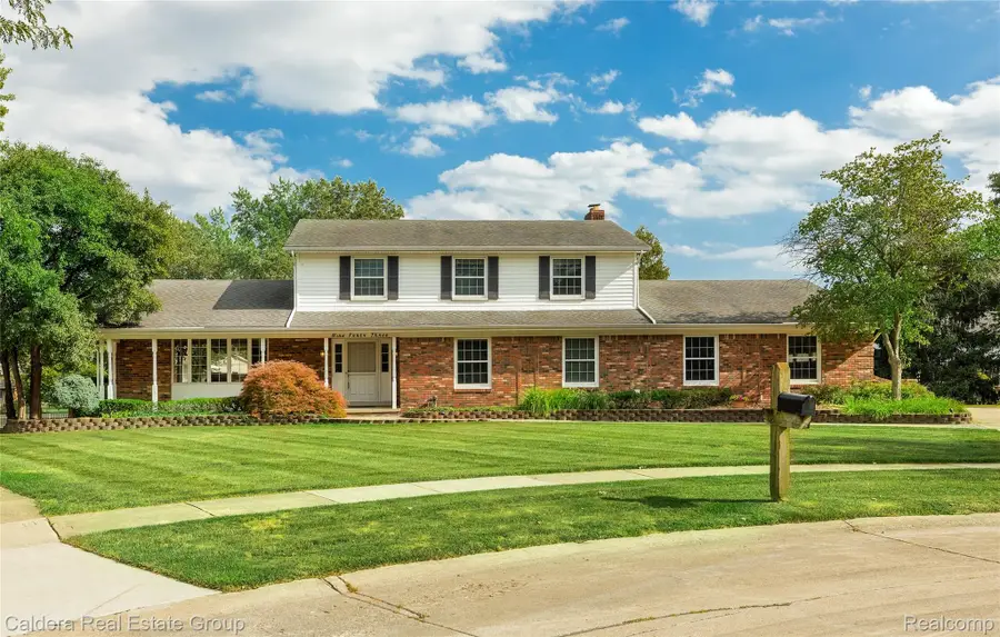 943 Huntsford Court, Troy, MI 48084 - #2