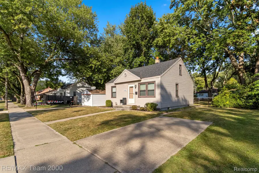 4973 Ziegler Street, Dearborn Heights, MI 48125 - #3