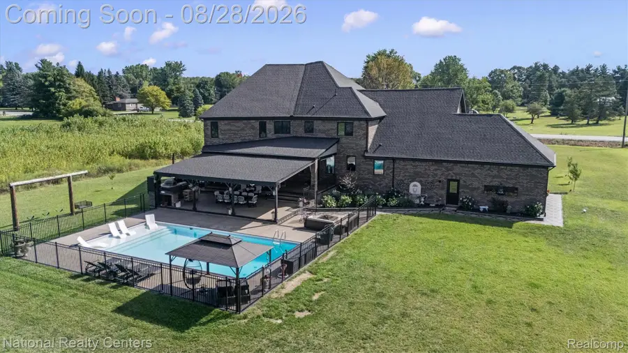 65339 Romeo Plank Road, Ray, MI 48096 - #2