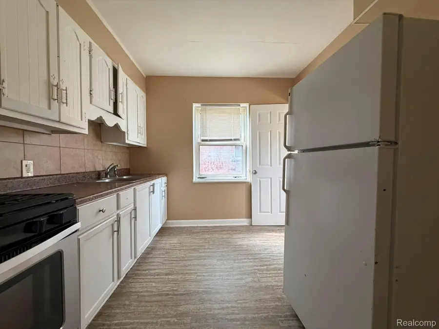 8080 Cloverlawn Street, Detroit, MI 48204 - #2