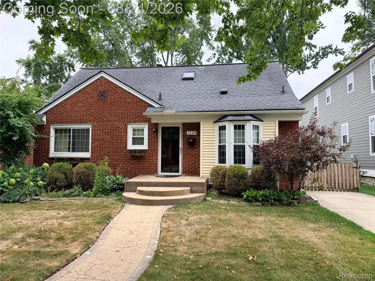 2124 Pembroke Road, Birmingham, MI 48009 - #1