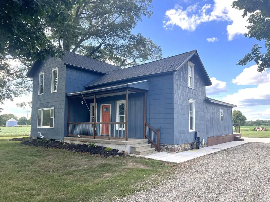 10040 Krouse RD, Ovid, MI 48866 - #2