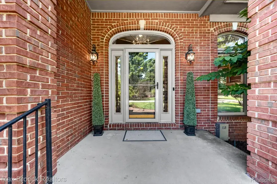 27261 Apple Tree Lane, Franklin, MI 48025 - #2
