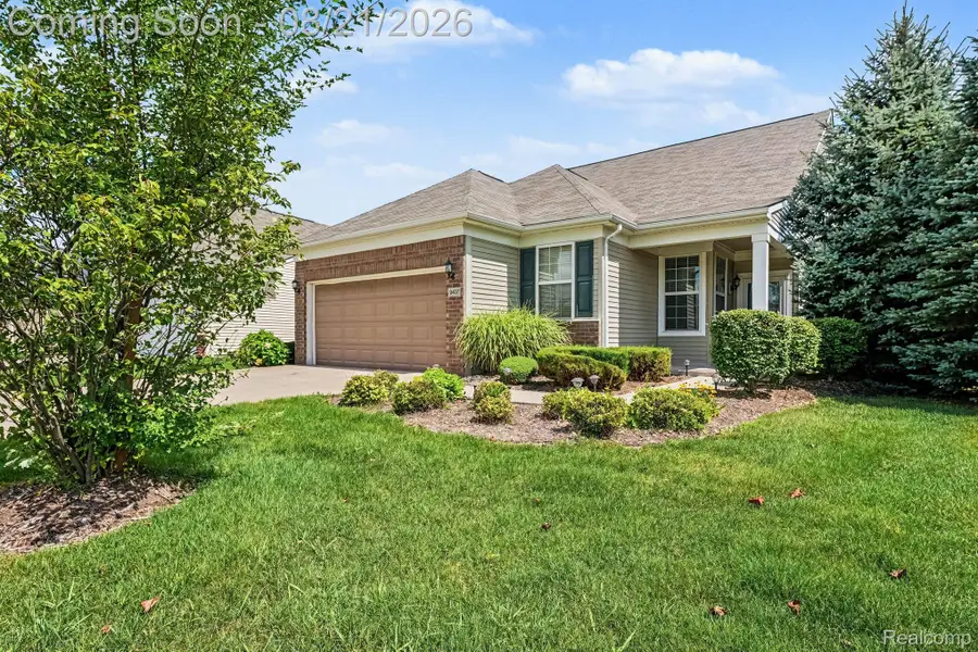 9407 Sand Hill Drive, Grand Blanc, MI 48439 - #2