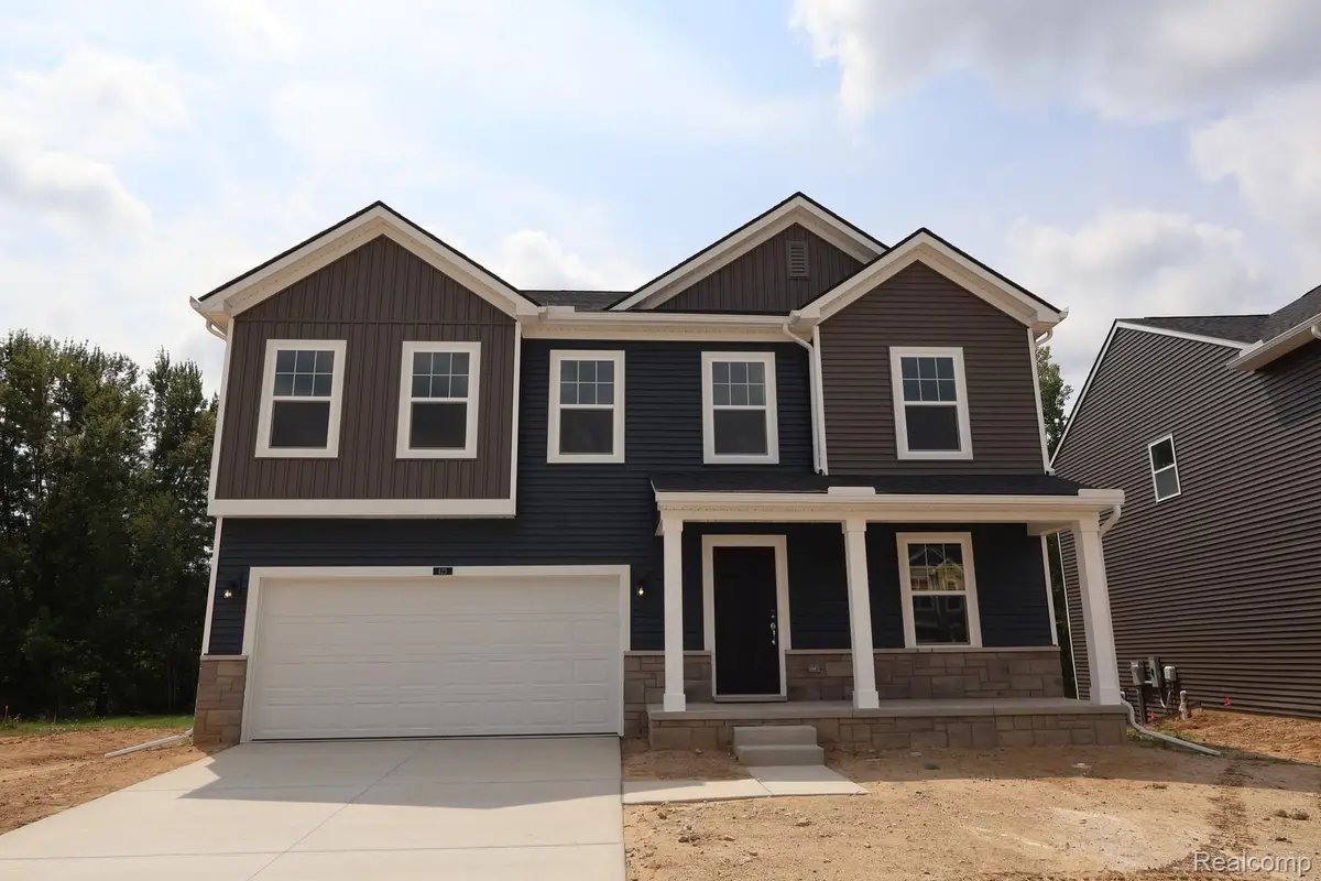 423 Hidden River W, Holly, MI 48442 - #1
