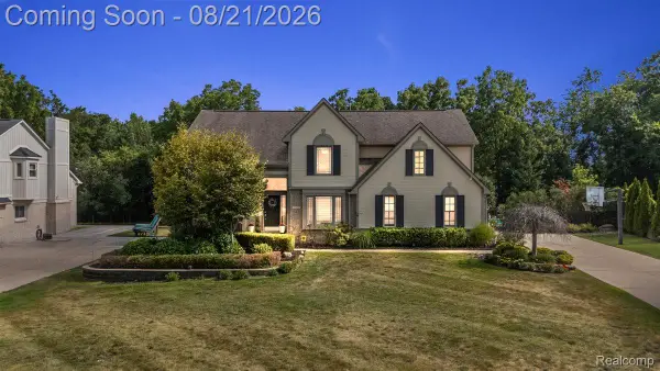 37235 Aspen Drive, FarmingtonHills, MI 48335