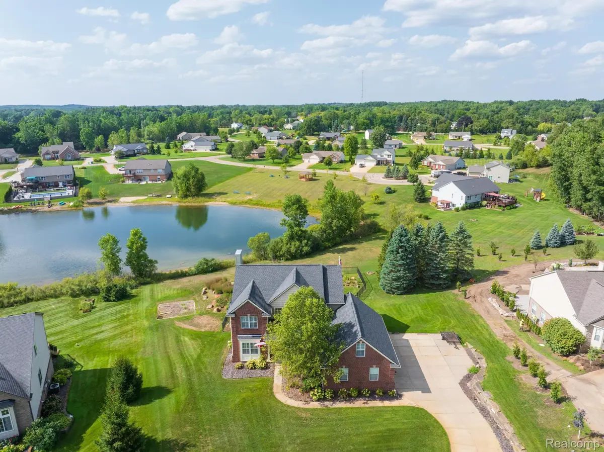 4755 S Quarry Creek, White Lake, MI 48383 - #1