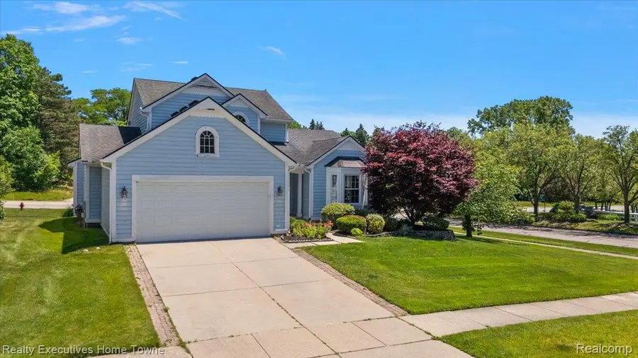 899 Hathaway Dr Drive, Auburn Hills, MI 48326 - #3
