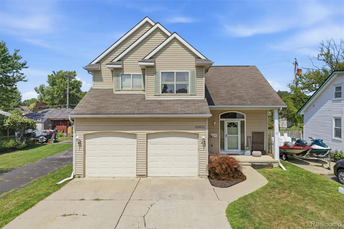 22571 E 13 Mile Road, Saint Clair Shores, MI 48082 - #1