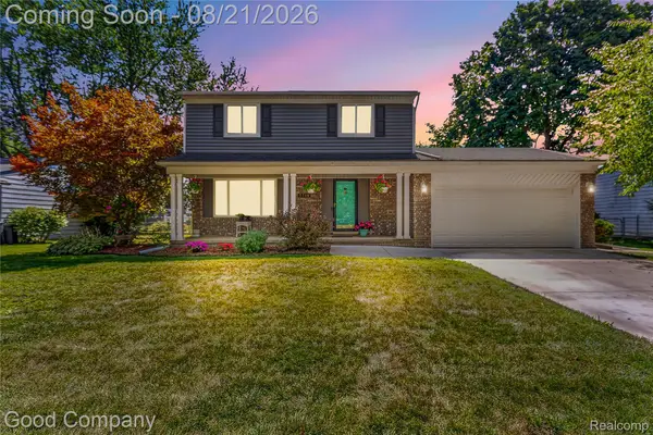 3740 Horseshoe Drive, Troy, MI 48083