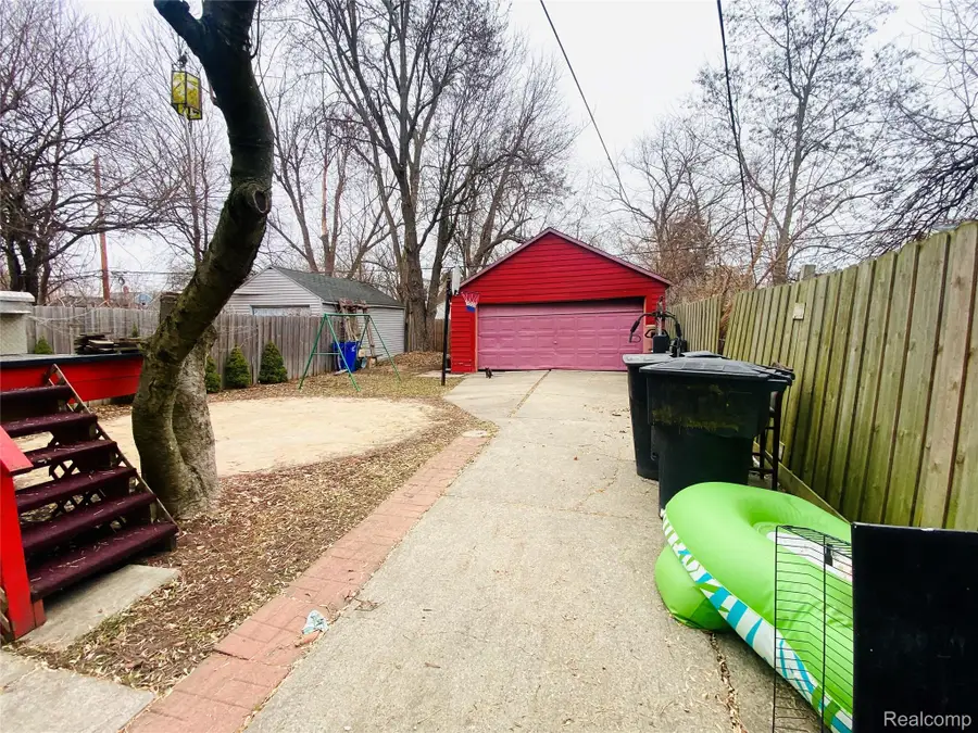 5530 University Place, Detroit, MI 48224 - #3