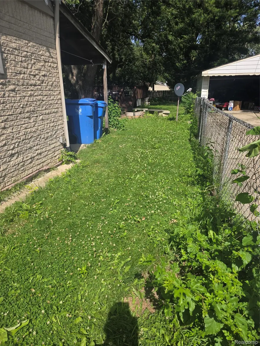 4451 Harding Street, Dearborn Heights, MI 48125 - #3