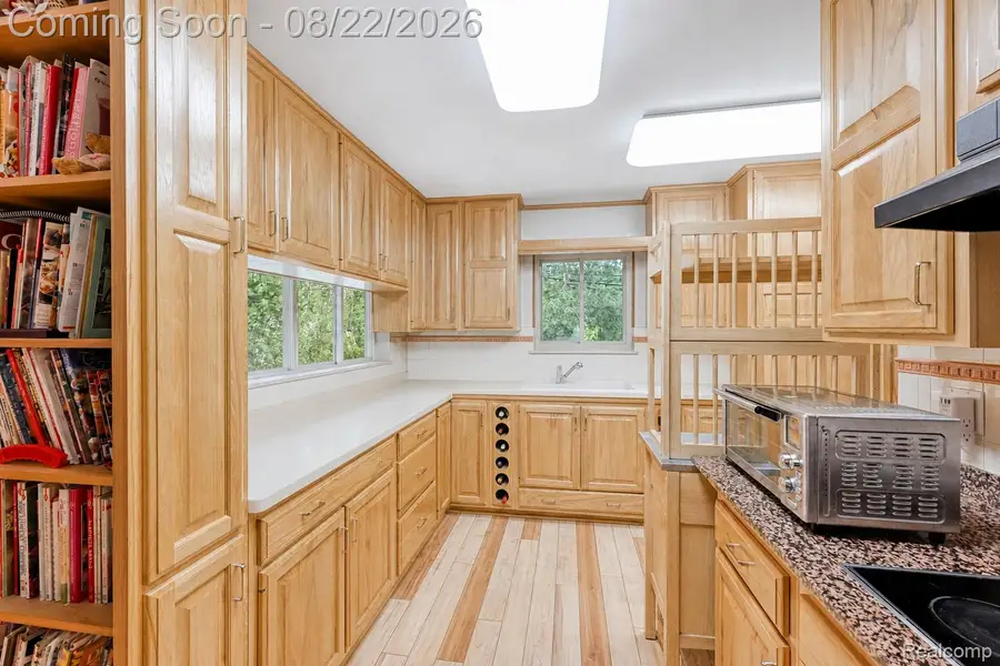 2388 Woodlawn Street, Wolverine Lake, MI 48390 - #3