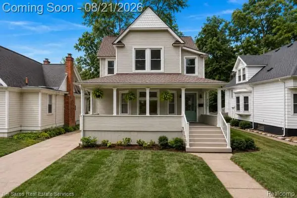 475 Saint Clair Avenue, GrossePointe, MI 48230