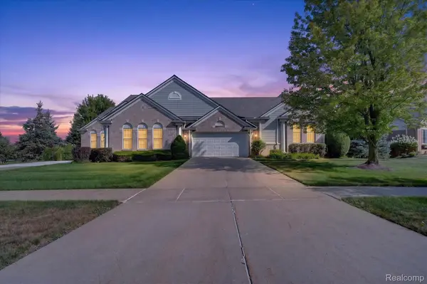 16590 Cottonwood Court, Northville, MI 48168