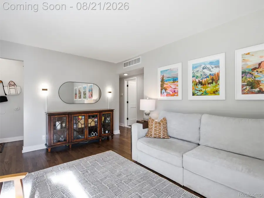 416 Walnut Avenue, Royal Oak, MI 48073 - #2