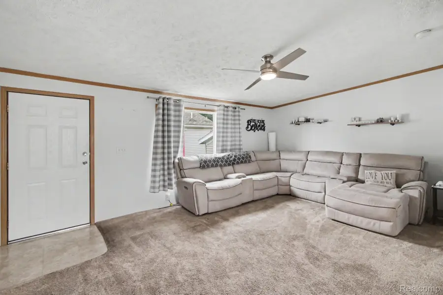 2992 Charing Cross, Northville, MI 48167 - #3