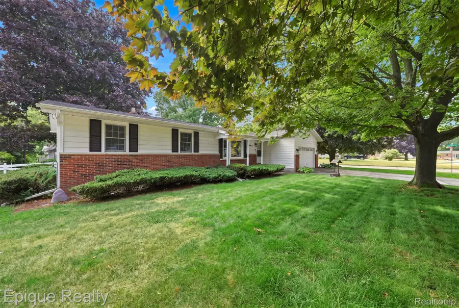 2083 Holly Tree Drive, Davison, MI 48423 - #3