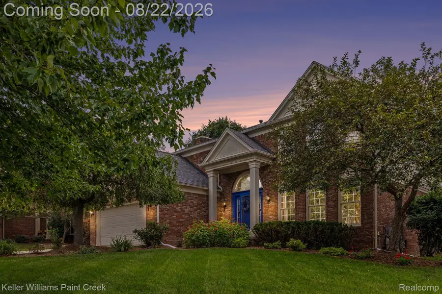 1724 Foresthill Drive, Rochester Hills, MI 48306 - #2