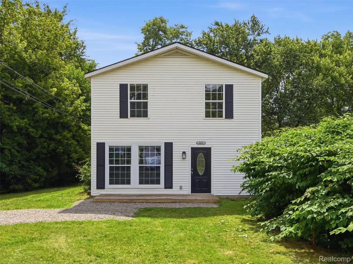 2659 Chrysler Avenue, Waterford, MI 48328 - #1