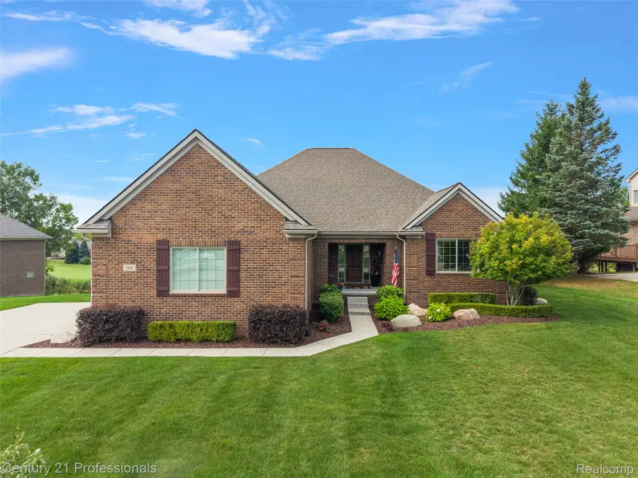 584 Overlook Drive, Oxford, MI 48371 - #2