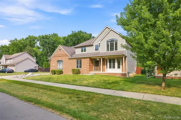 1786 Hartshorn Avenue, Troy, MI 48083