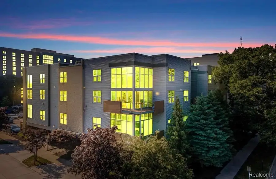 614 S Troy Street #102, Royal Oak, MI 48067 - #2