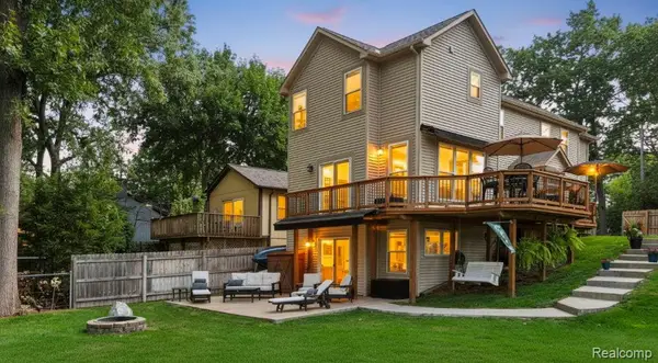 5545 Paradise Street, CommerceTwp, MI 48382