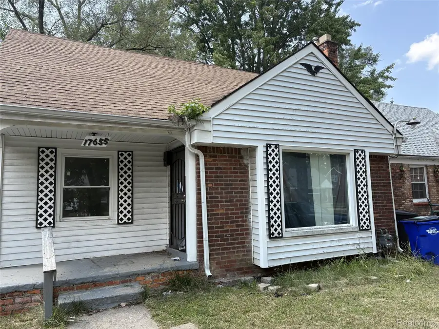 17655 Sunderland Road, Detroit, MI 48219 - #2