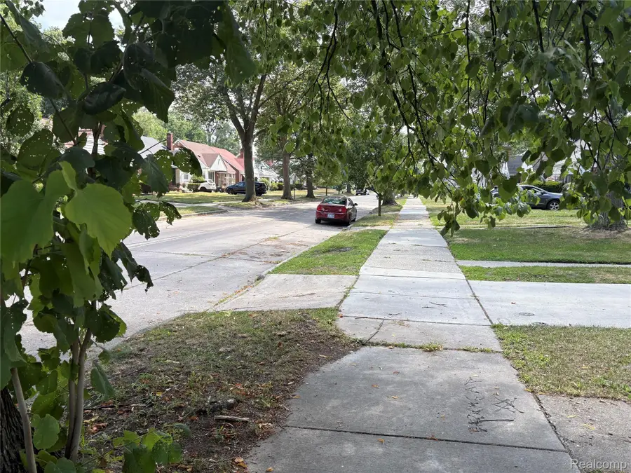 17655 Sunderland Road, Detroit, MI 48219 - #3