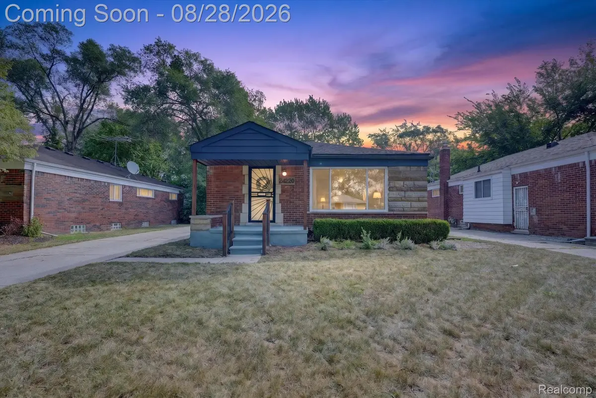24220 Scotia Road, Oak Park, MI 48237 - #1