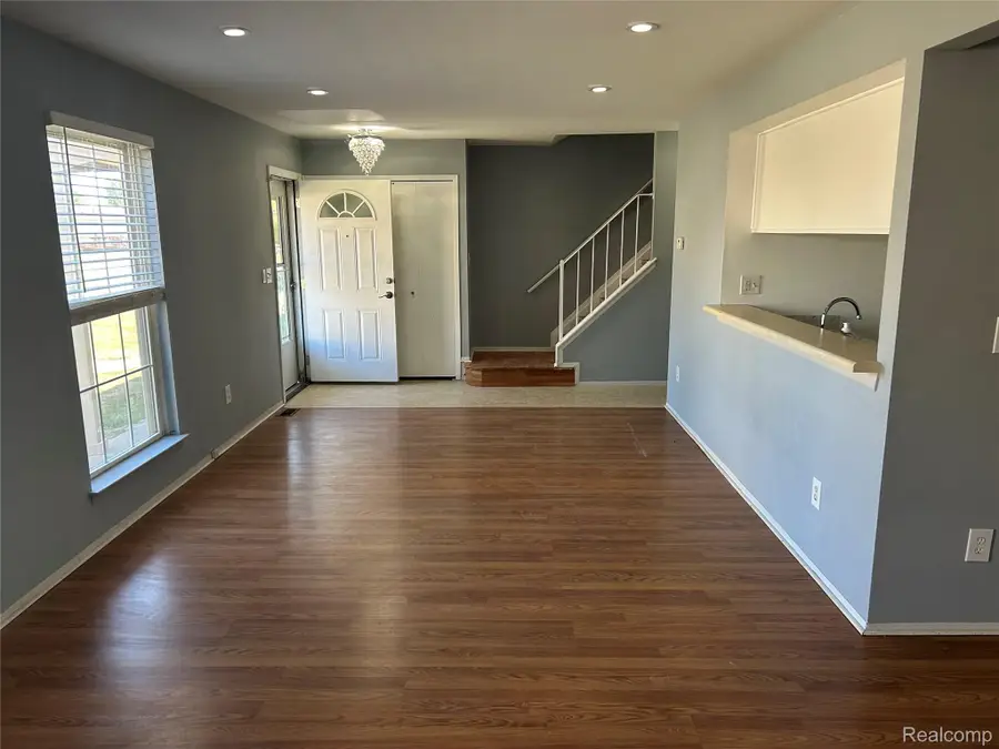 35304 Tall Oaks Drive, Sterling Heights, MI 48312 - #3