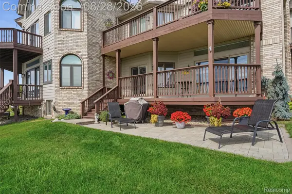50717 Harbour View Drive N, NewBaltimore, MI 48047