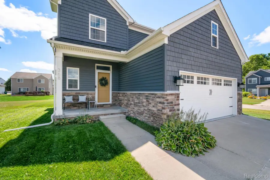 368 Beaver Run, Holly, MI 48442 - #2