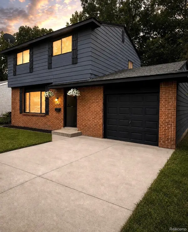 5901 Western Road, Flint, MI 48506