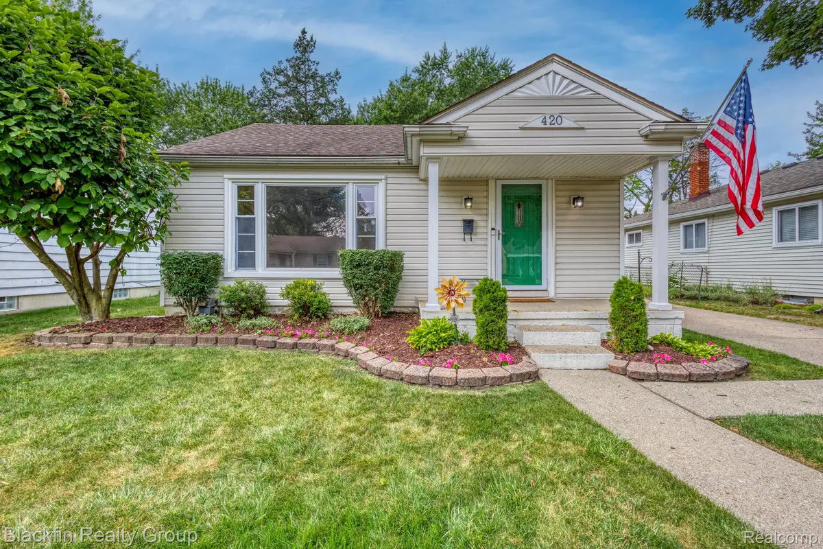 420 S Manitou Avenue, Clawson, MI 48017 - #1
