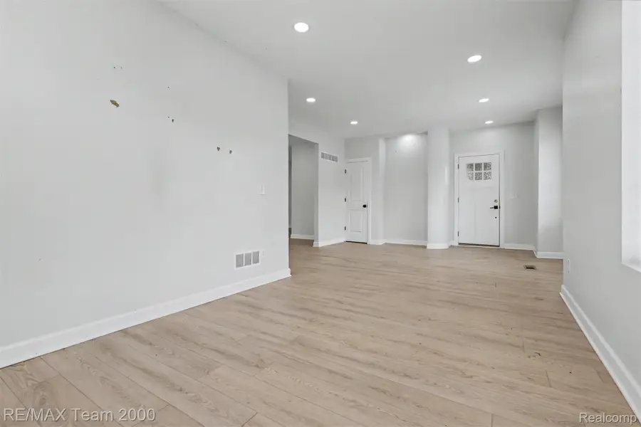458 Hague #3 Street, Detroit, MI 48202 - #3