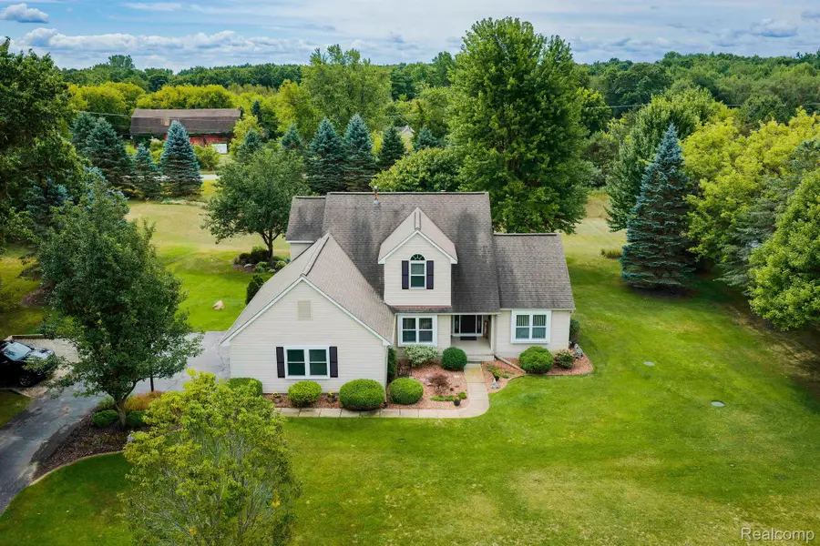 3871 Sand Bar Court, Oxford, MI 48371 - #2