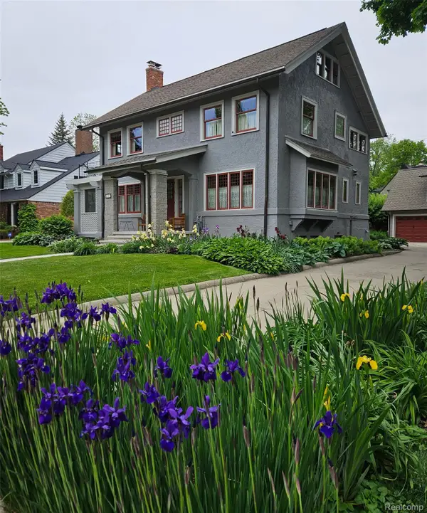 1235 Yorkshire Road, Birmingham, MI 48009